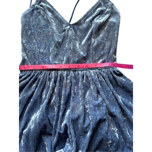 LA Hearts Romper Size Small Open Back Crushed Velvet Periwinkle Blue Velour - Picture 12 of 16